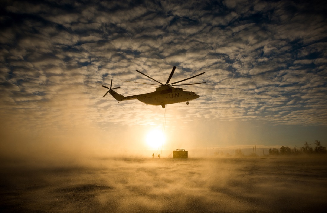 Вертолёт ми-26 в небе