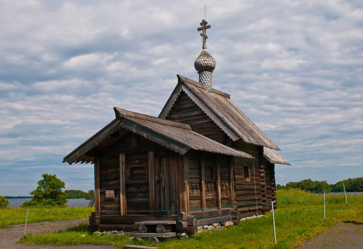 Маленькая деревянная Церковь