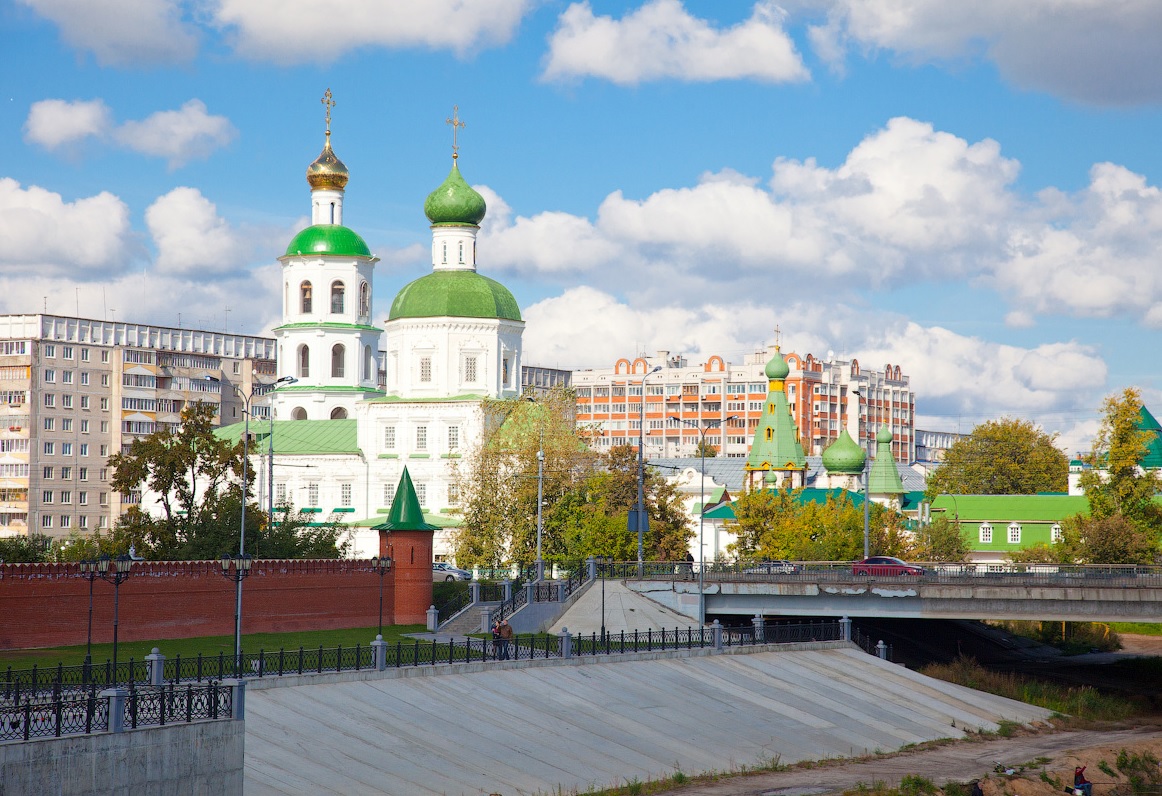 Воскресенский собор Йошкар Ола осень